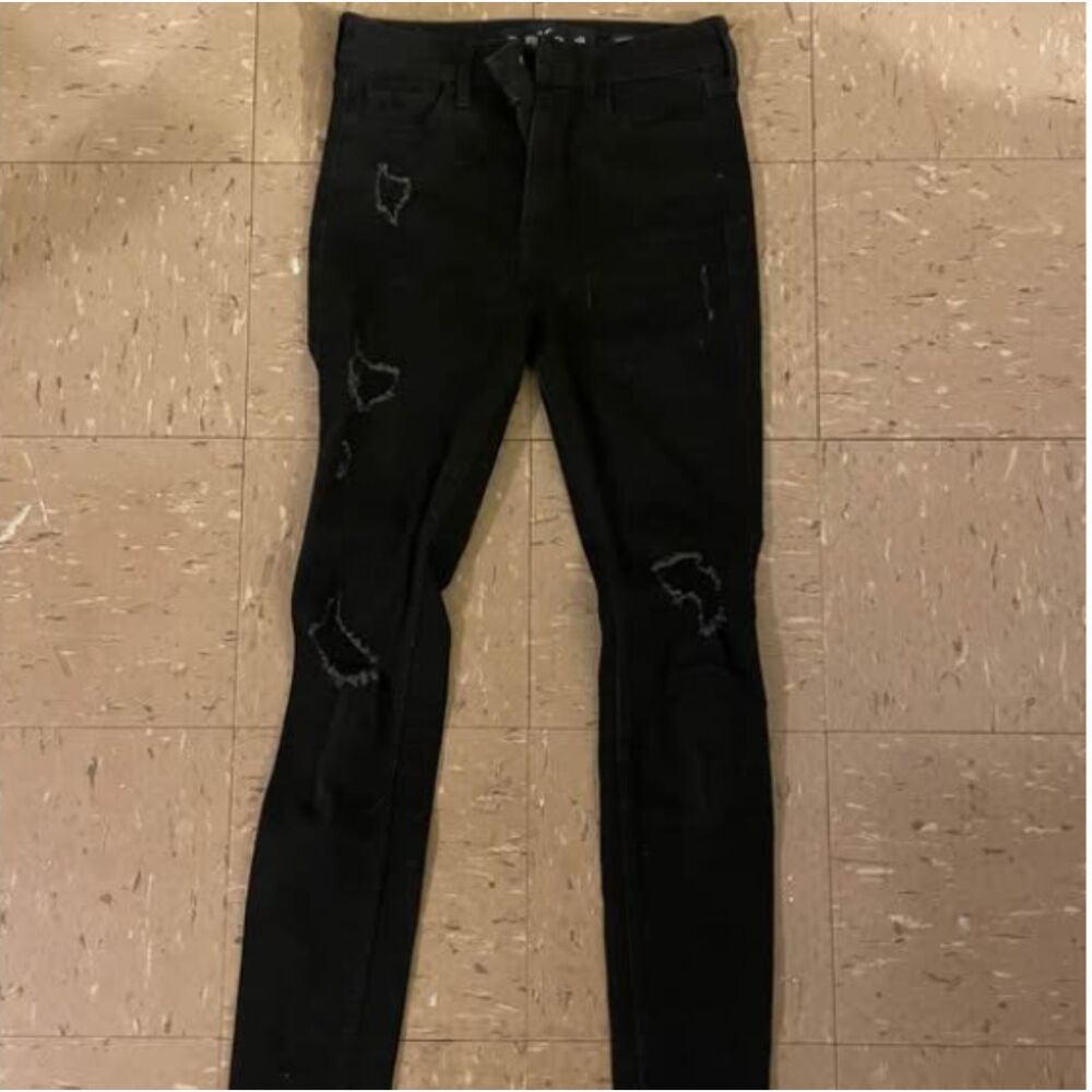 Old Navy "Rockstar" Black Ripped Skinny Jeans